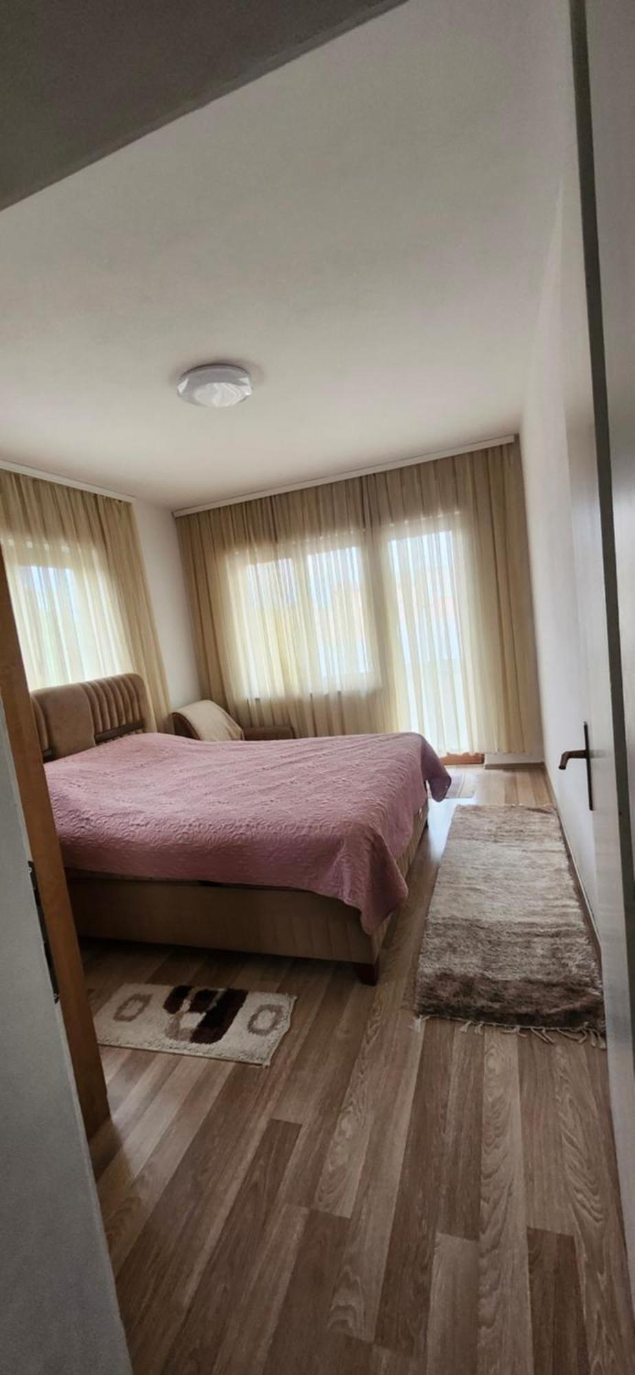 Lovely 1 Bedroom Within Walking Distance, Views Peja Kültér fotó