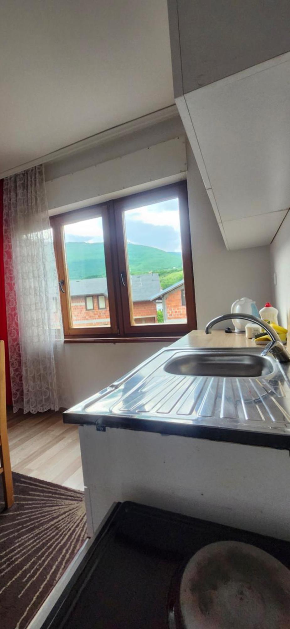 Lovely 1 Bedroom Within Walking Distance, Views Peja Kültér fotó