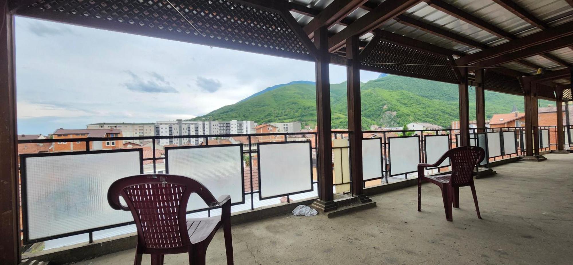 Lovely 1 Bedroom Within Walking Distance, Views Peja Kültér fotó